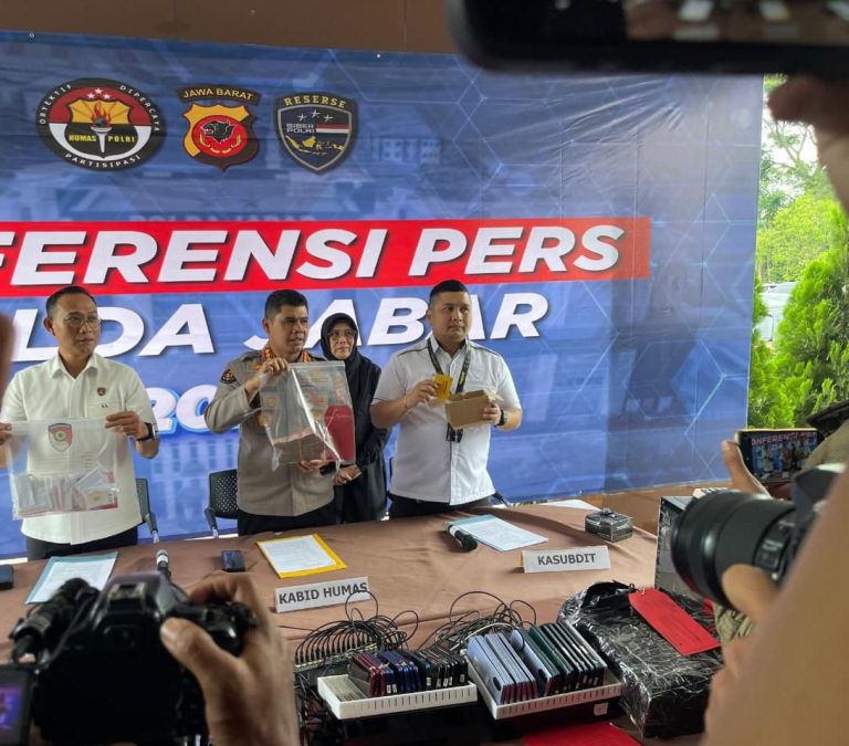 a7f1a30d-fbda-49ac-8769-6b1d28b40da7-768x675